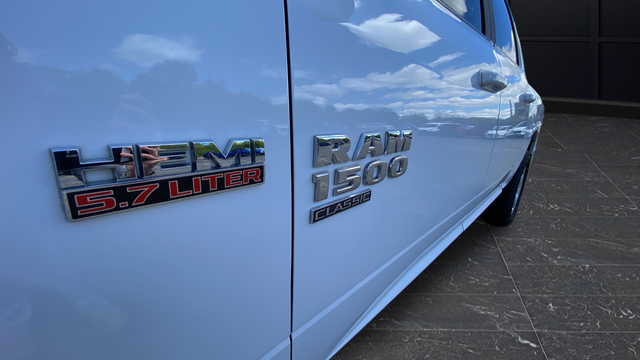 Used 2019 Bright White Clearcoat Ram Big Horn image 32