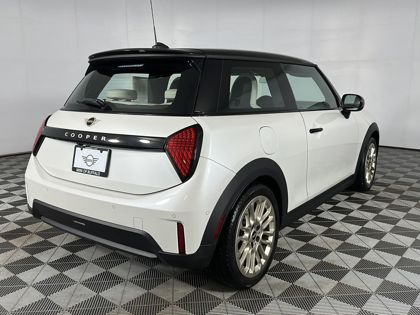 Used 2025 Nanuq White Metallic MINI Cooper S image 24