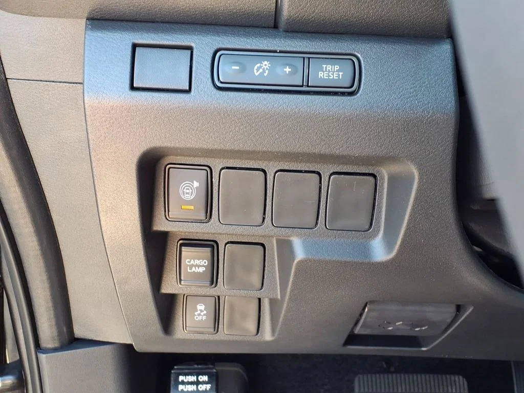 New 2026 Gun Metallic Nissan Crew Cab SV image 21