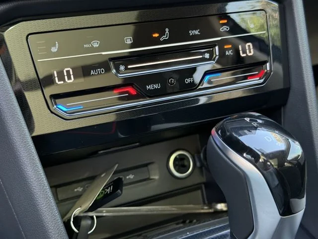 New 2026 Blue Volkswagen 1.5T SE image 15