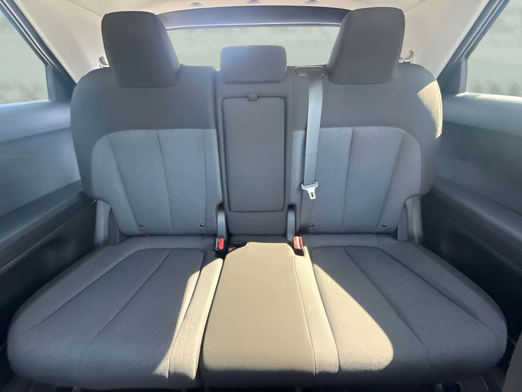 Used 2023 Blue Hyundai SE image 10