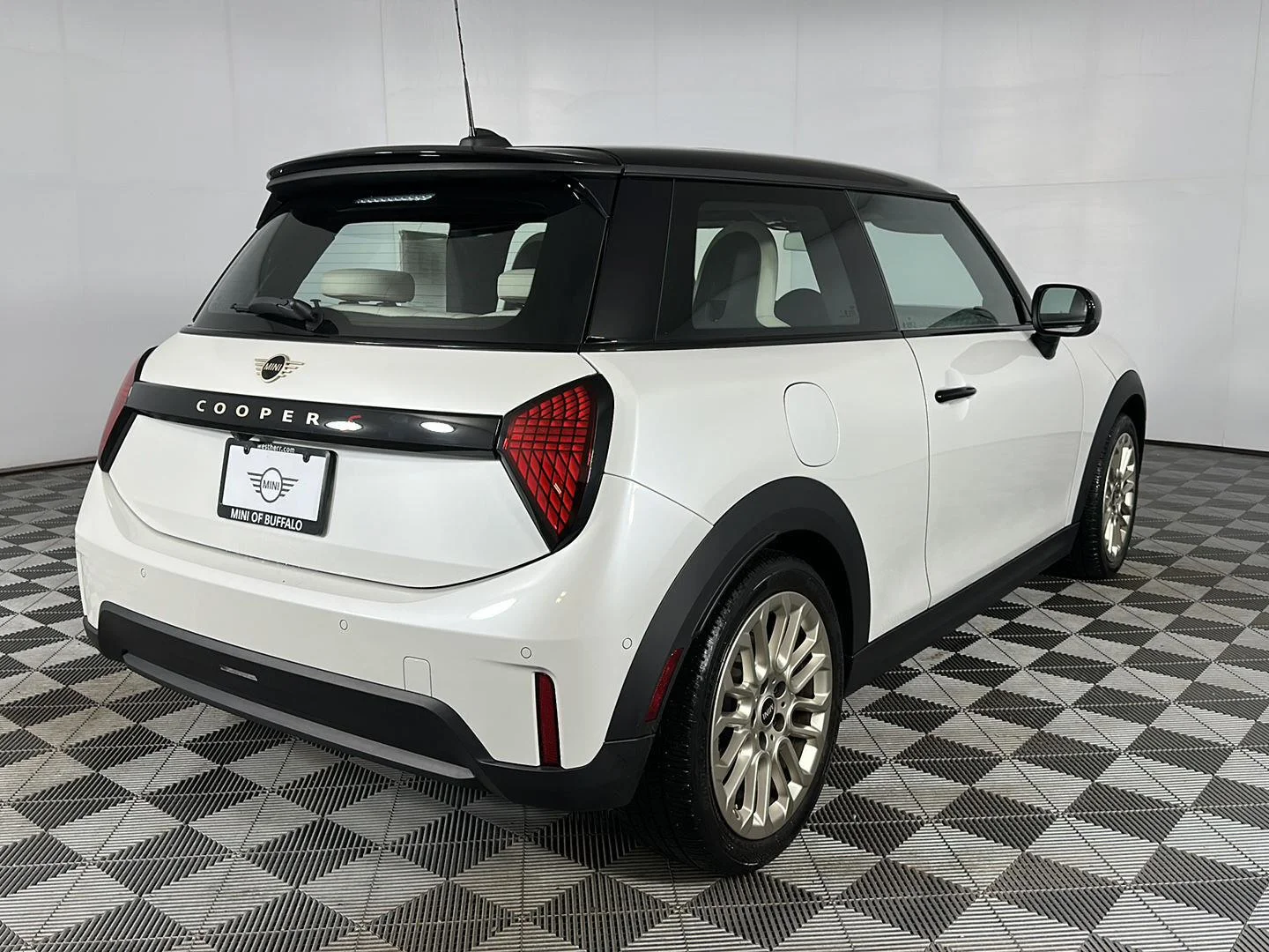 Used 2025 Nanuq White Metallic MINI Cooper S image 24