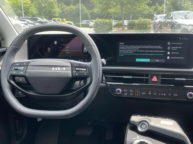 New 2026 Gray Kia Wind image 21