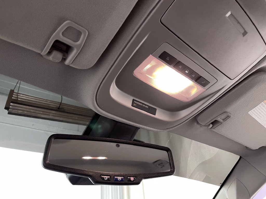 Used 2017 DARK SLATE METALLIC GMC 4WD SLT image 32