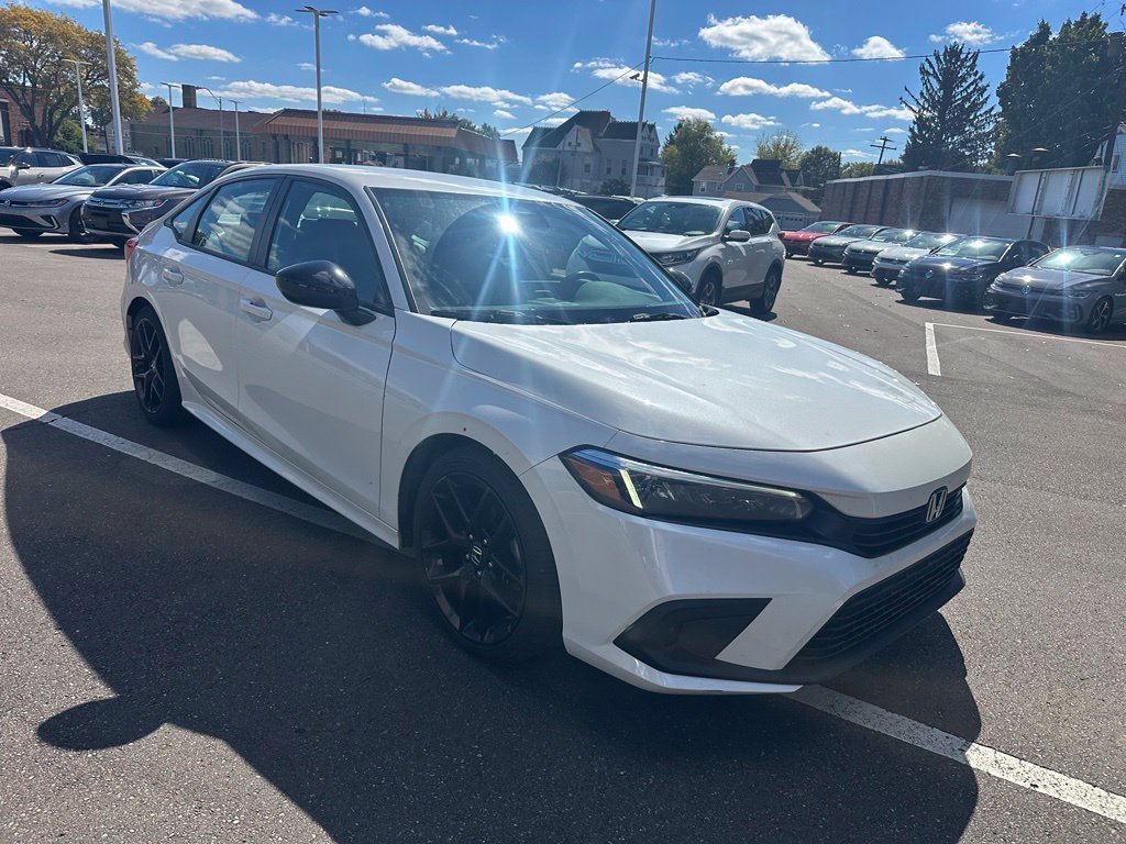 Used 2022  Honda Sport image 3