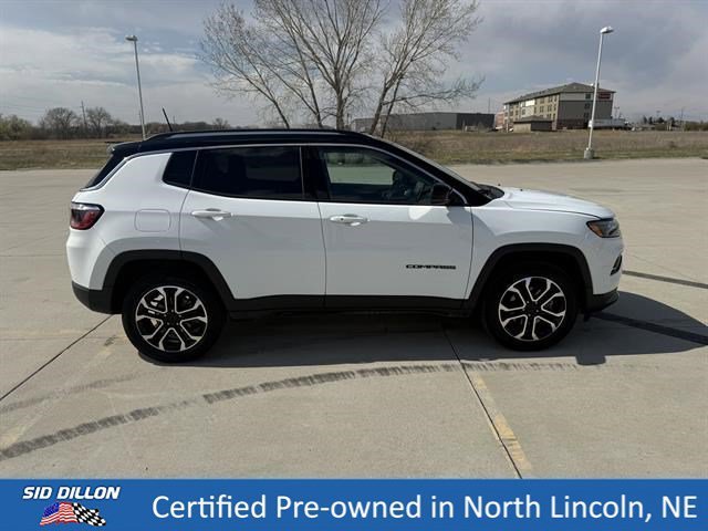 Used 2022 Bright White Clearcoat Jeep Limited image 3