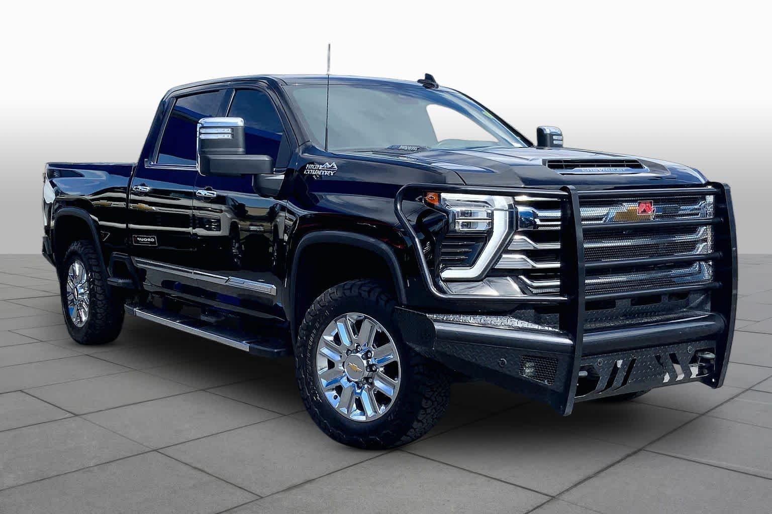 Used 2024 Black Chevrolet High Country image 3