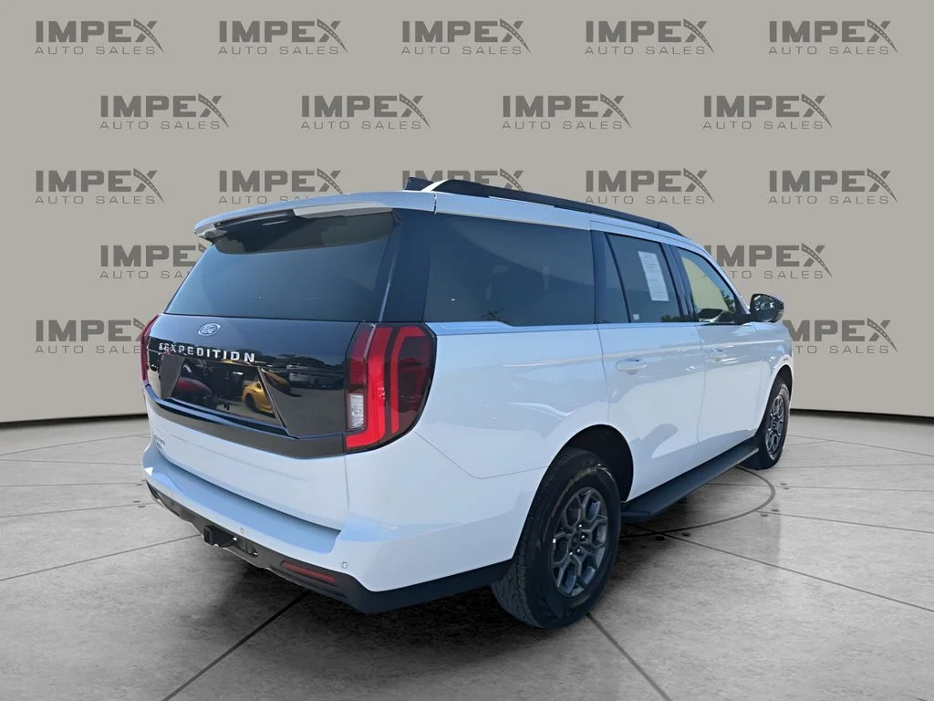 Used 2025 White Ford Active image 5