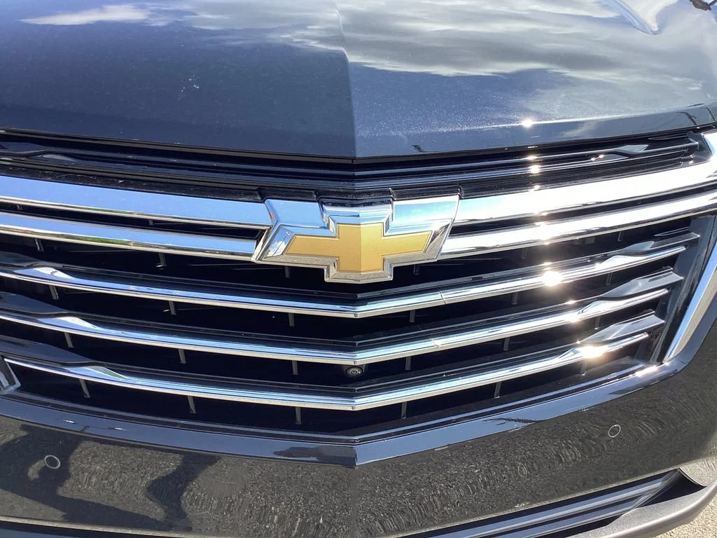 Used 2023 MOSAIC BLACK METALLIC Chevrolet Premier image 40