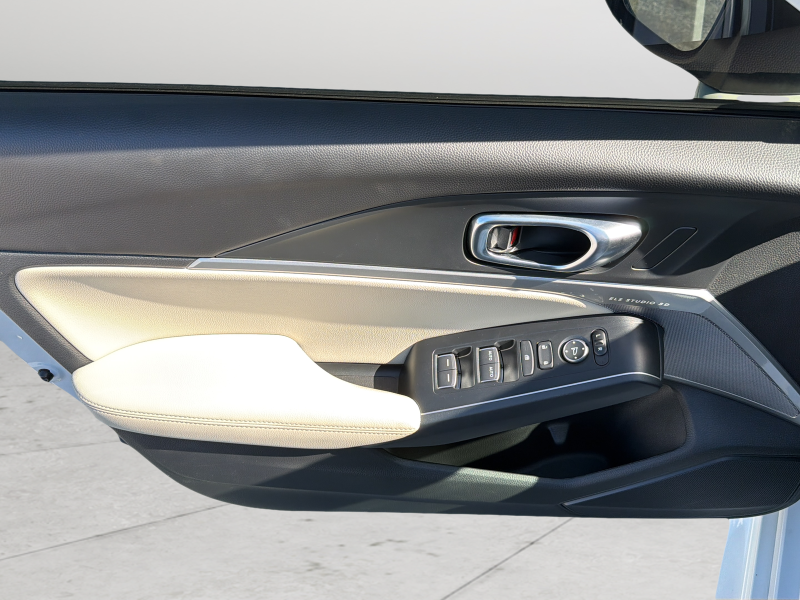 Used 2025  Acura Type S image 31