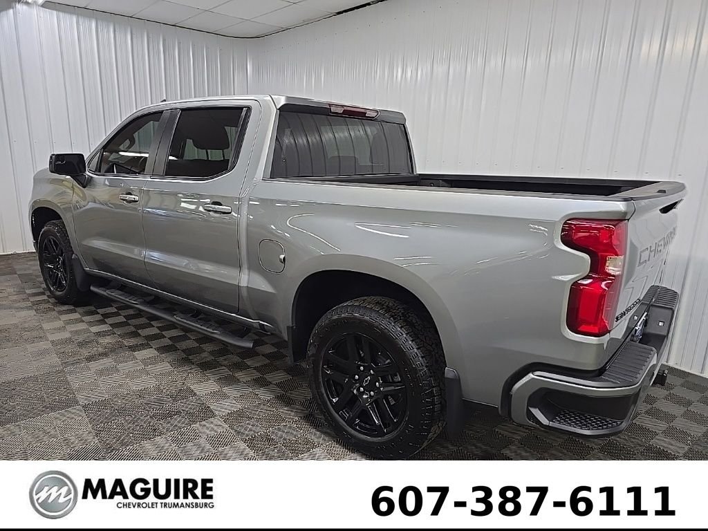 Used 2023 Gray Chevrolet RST image 9
