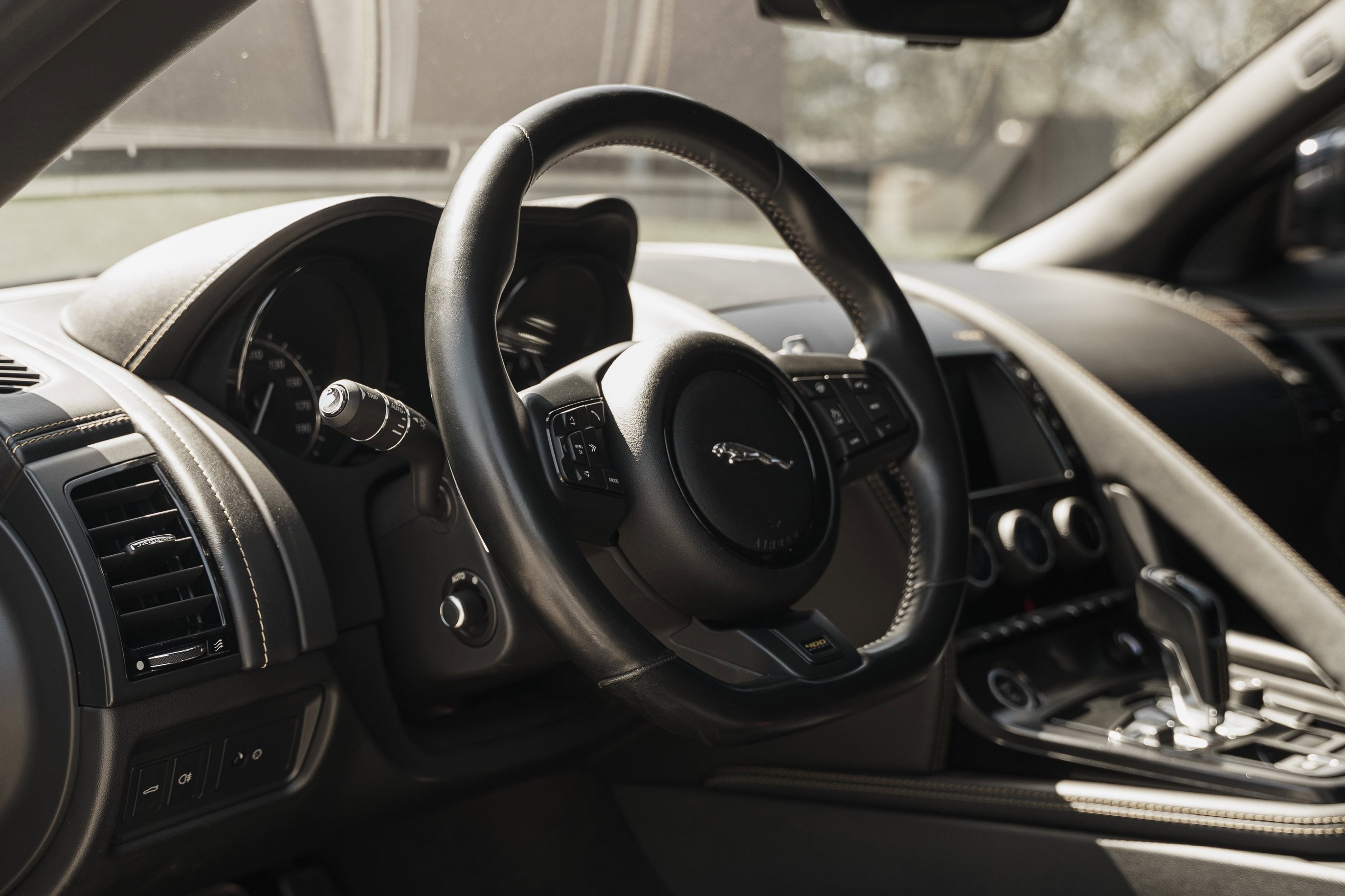 2018 Jaguar F-TYPE 400 SPORT - Photo 8