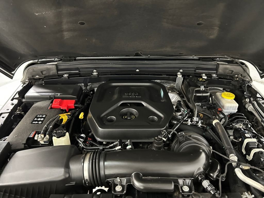 Used 2024 Black Jeep Sport S image 21