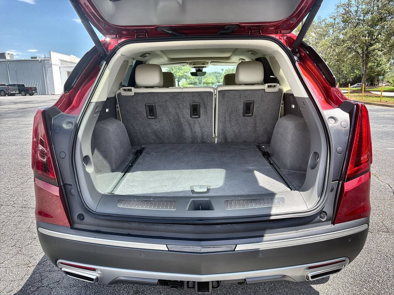 Used 2021 INFRARED TINTCOAT Cadillac FWD Premium Luxury image 21
