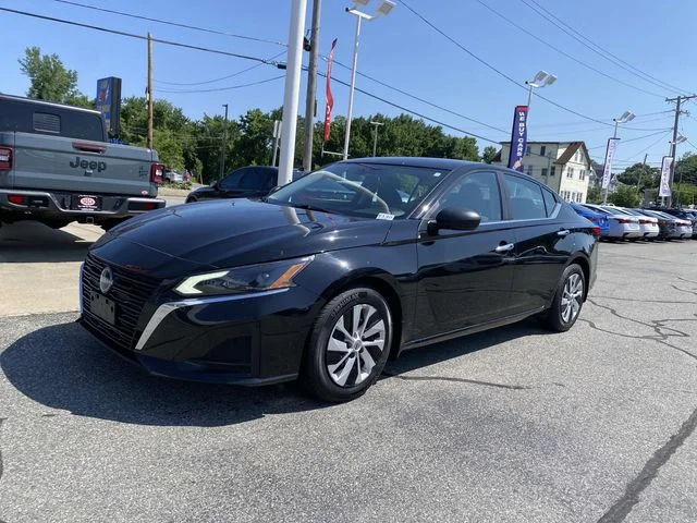 Used 2024 Black Nissan 2.5 S image 1
