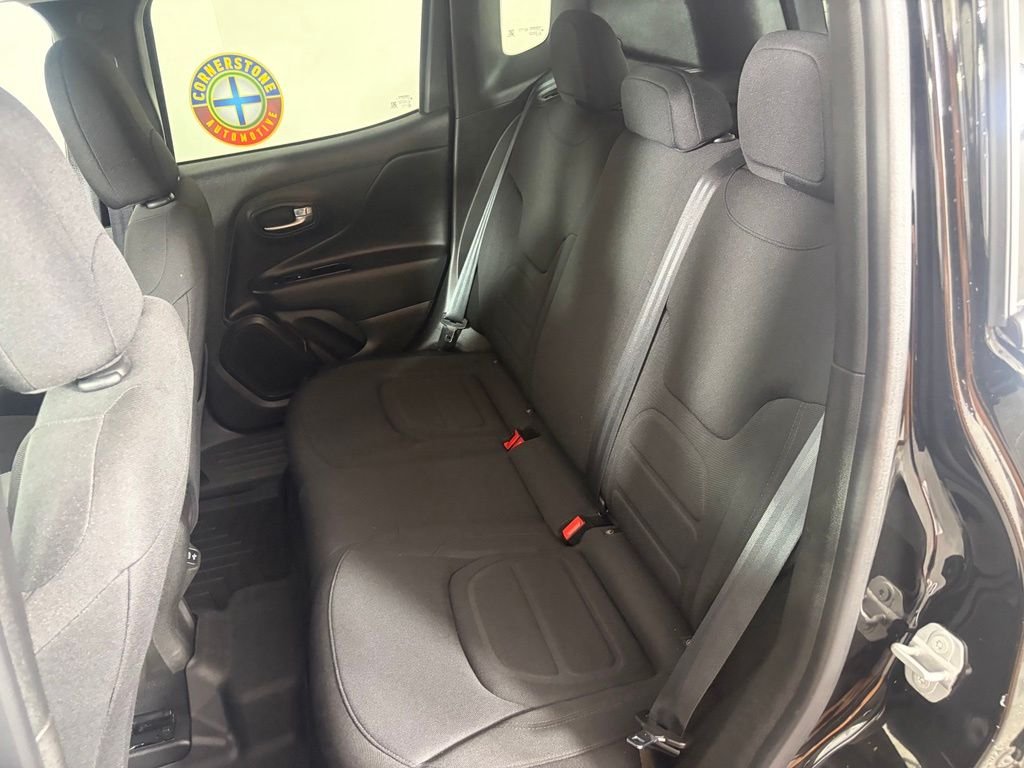 Used 2022 Black Jeep Latitude image 14