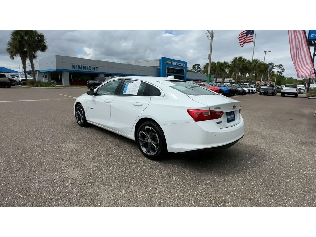 Used 2024 Summit White Chevrolet 1LT image 4