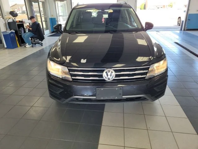 Used 2021 Deep Black Volkswagen 2.0T SE image 2