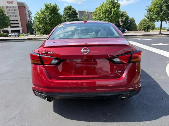 Used 2024 Red Nissan SR Intelligent AWD image 7