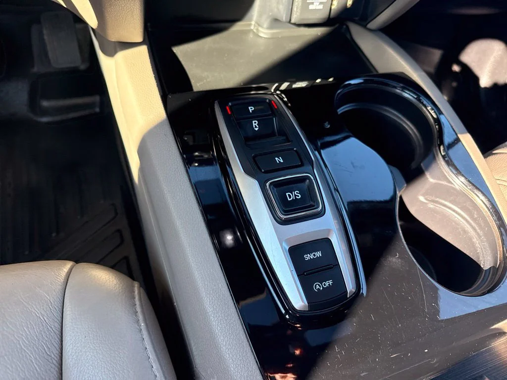 Used 2017  Honda Touring image 14