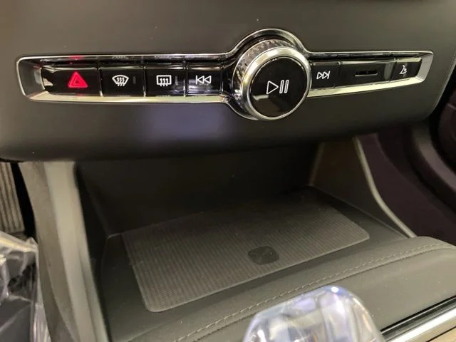 2025 Volvo XC90 Plus - Photo 33
