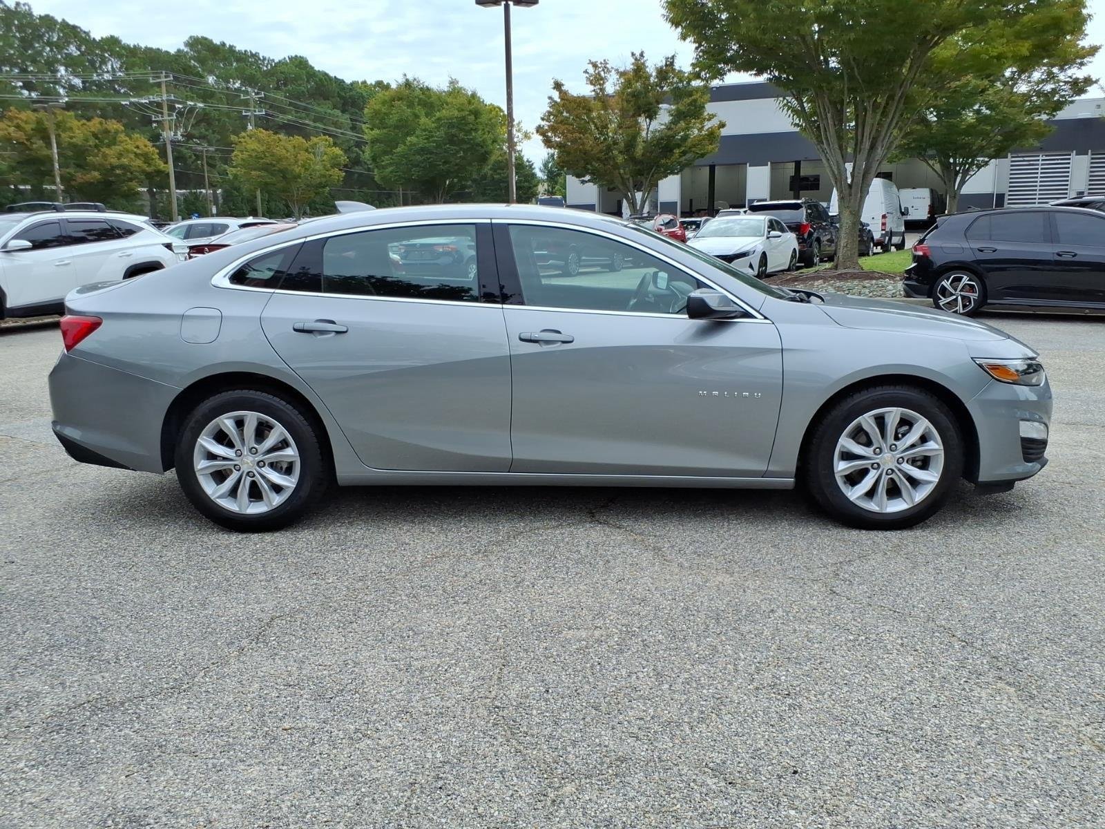 Used 2025 Sterling Gray Metallic Chevrolet LT image 7