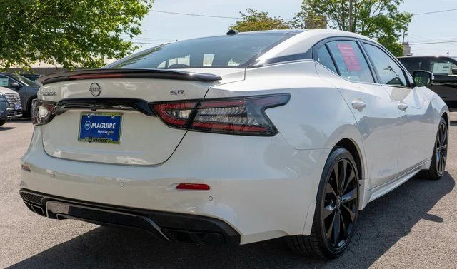Certified Used 2023 White Nissan SR image 7