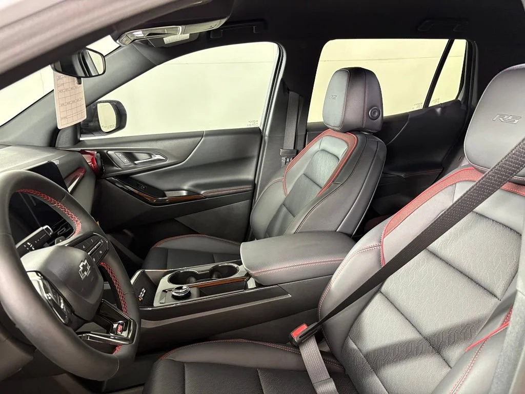 New 2027 Polar White Tricoat Chevrolet RS image 31