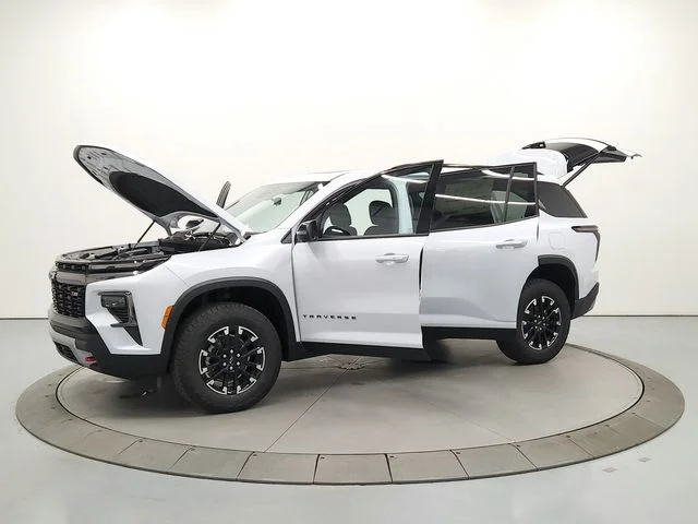 New 2026 White Chevrolet Z71 image 12