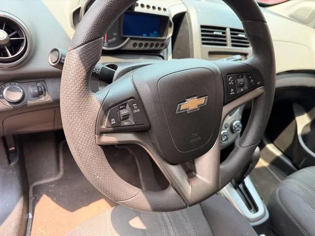Used 2015 Gray Chevrolet LT image 21