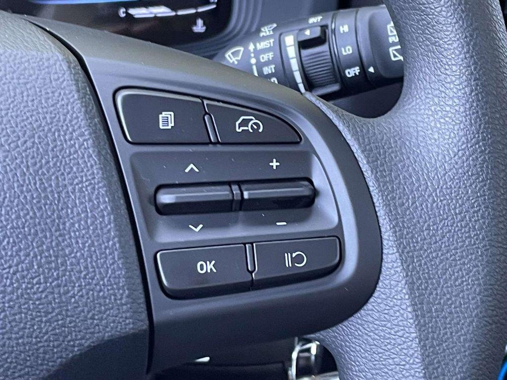 New 2026 White Hyundai SE image 20