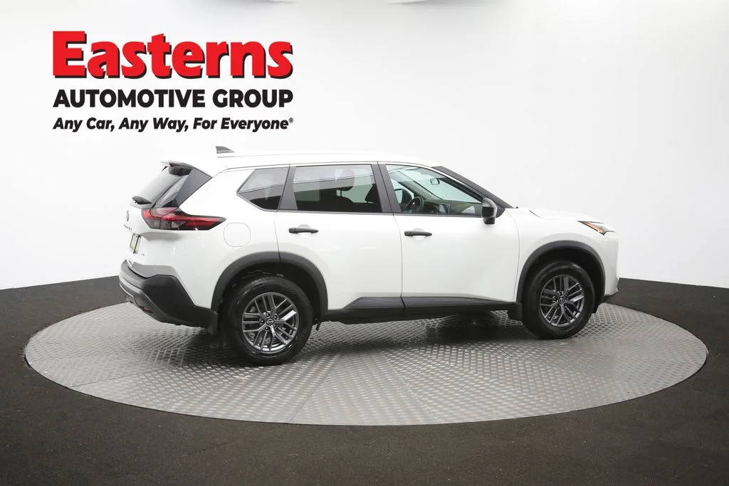 Used 2023 White Nissan S image 45