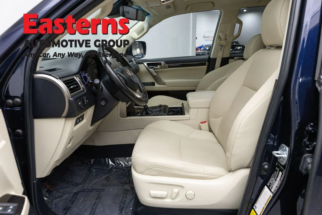 Used 2021 Blue Lexus 460 image 13