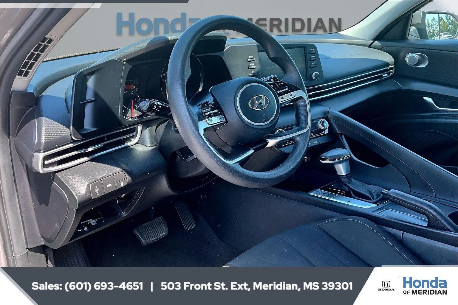 Used 2022 Fluid Metal Hyundai SEL image 12