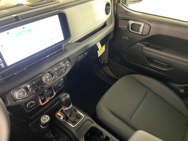Used 2026 Green Jeep Sport S image 36