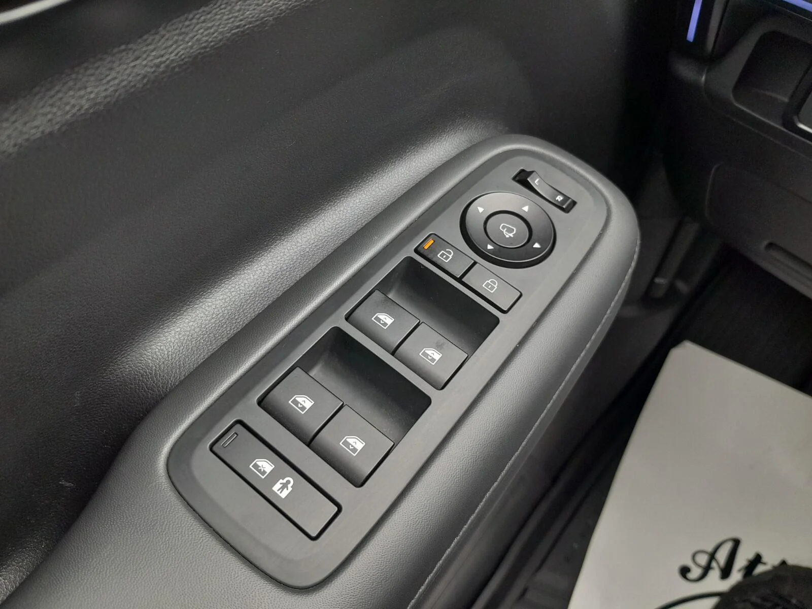 Used 2024 Shimmering Silver Hyundai Calligraphy image 36