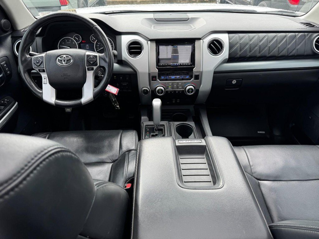 Used 2016  Toyota Platinum image 14