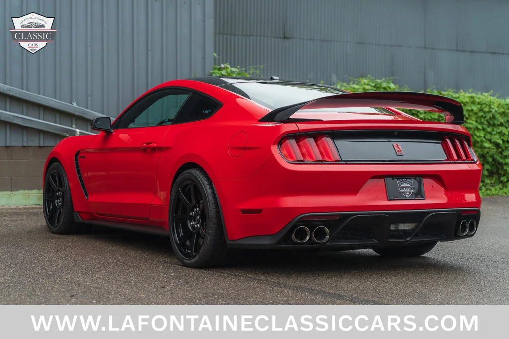 Used 2017 Red Ford Shelby GT350R image 27