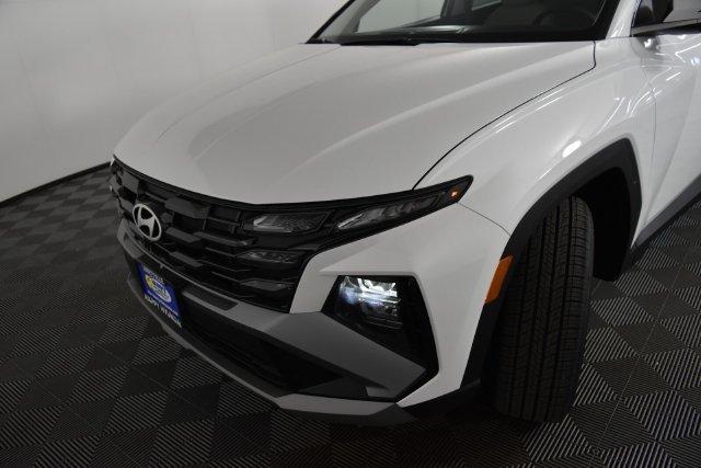 New 2026 White Hyundai SEL Premium AWD image 9