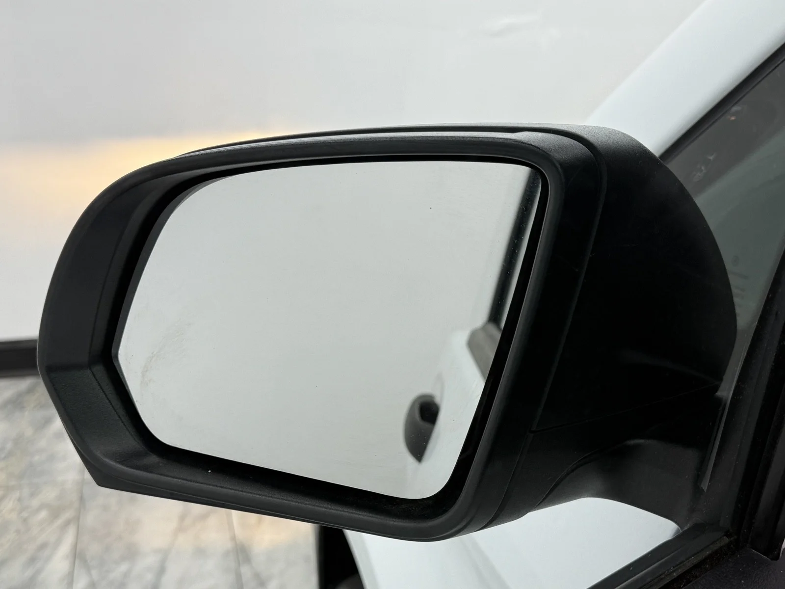 Used 2022 Arctic White Mercedes-Benz  image 29