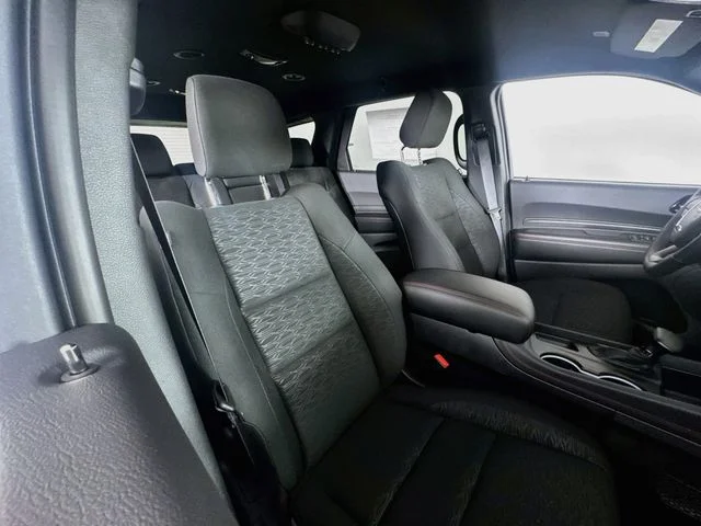 New 2026 Diamond Black Clear-Coat Exterior Paint Dodge GT image 27