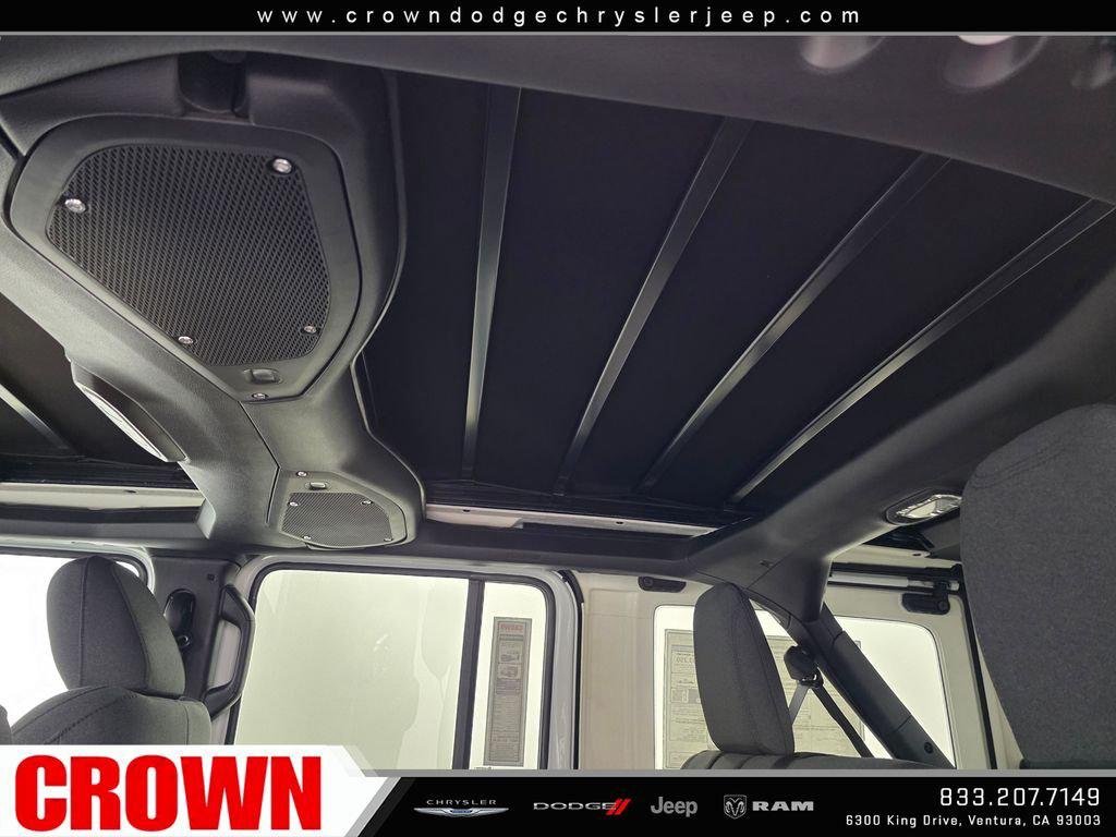 New 2026 Granite Crystal Metallic Clearcoat Jeep 85th Anniversary image 26