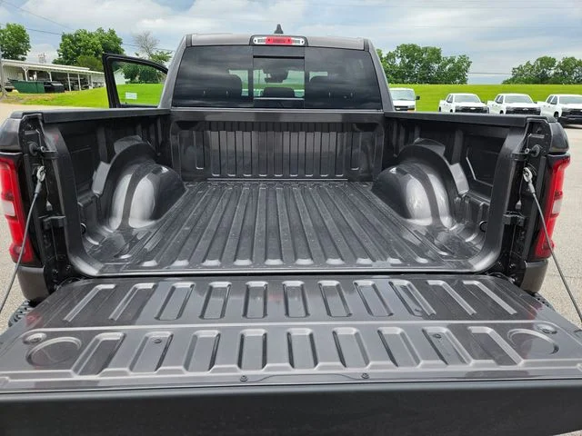 New 2026 Granite Crystal Metallic Clear-Coat Exterior Paint RAM Warlock image 23