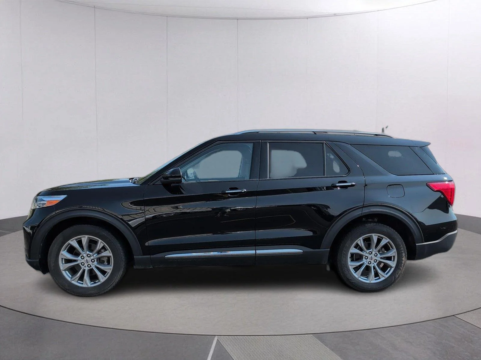 Used 2023 Agate Black Ford Limited image 2