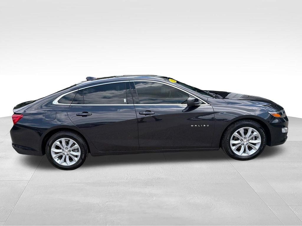 Used 2023 Gray Chevrolet LT image 6