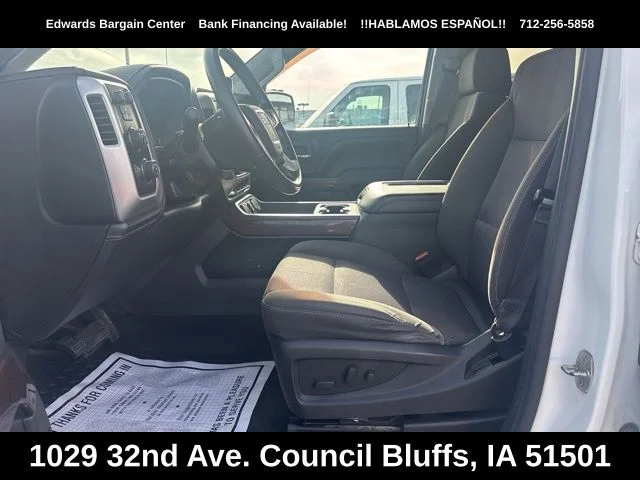 Used 2017 White GMC SLE image 14