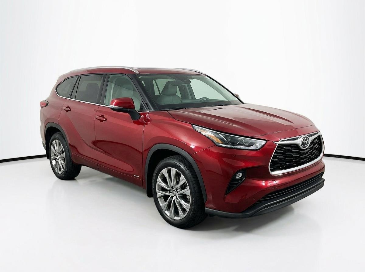 Used 2021 Ruby Flare Pearl Toyota Limited image 4