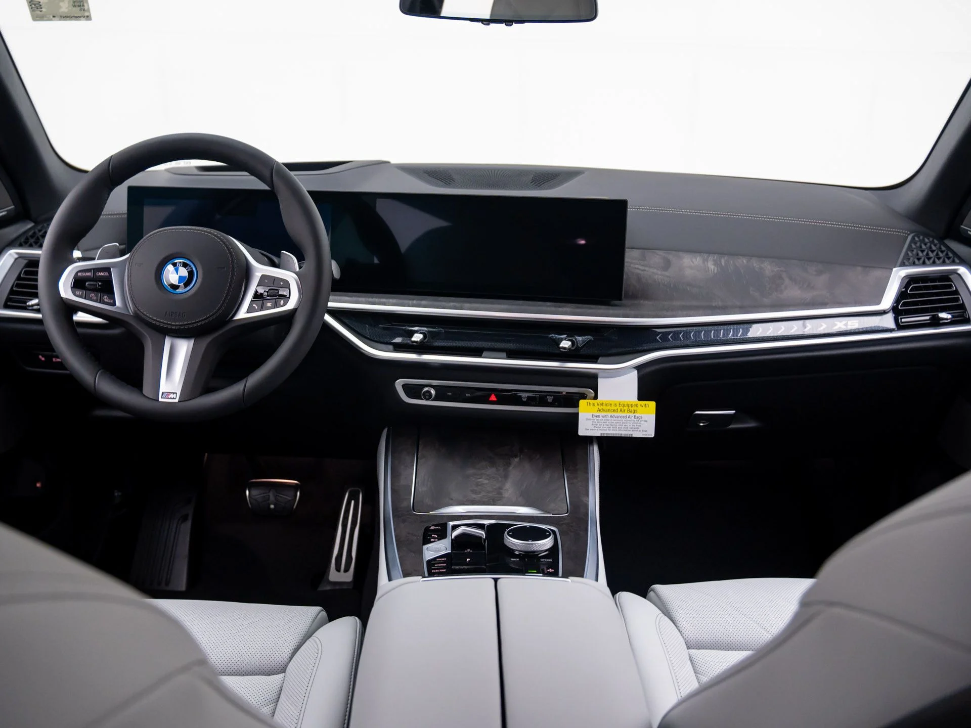 New 2026 Black BMW xDrive50e image 10