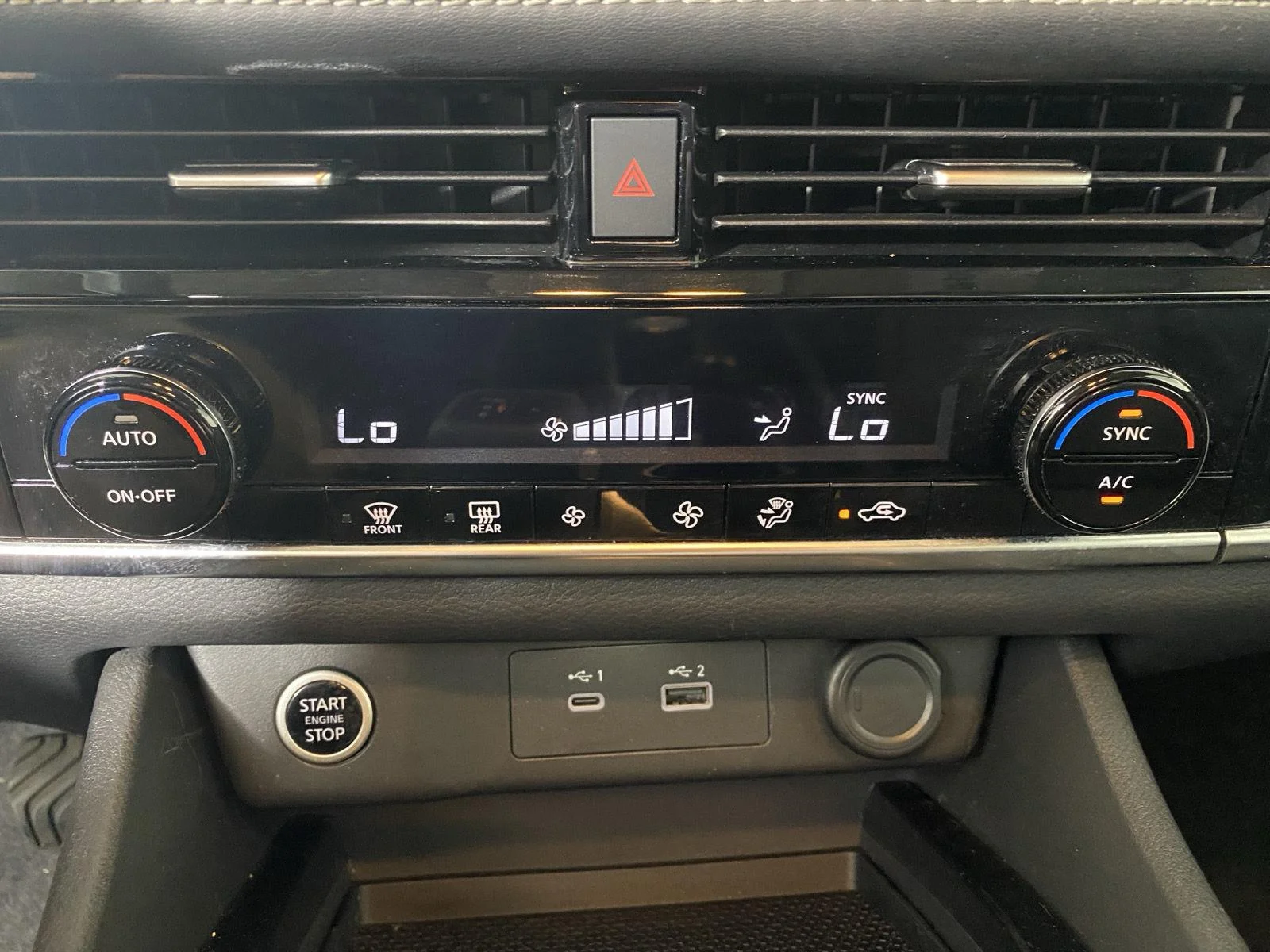 Used 2021 Scarlet Ember Tintcoat Nissan SV image 20