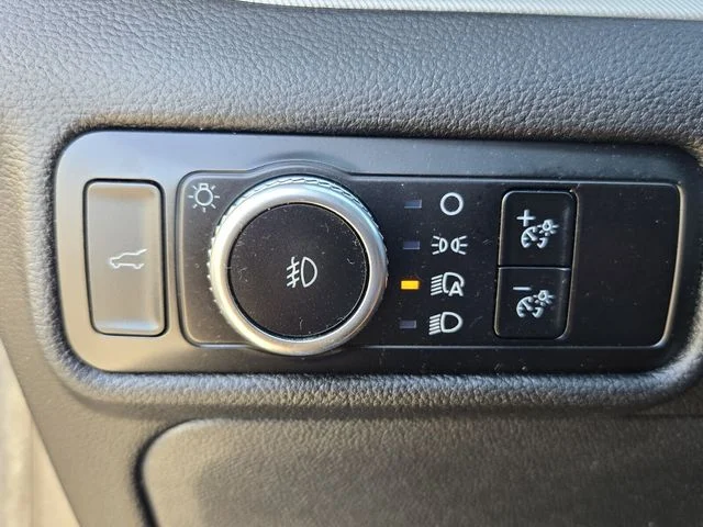 Used 2023 Silver Ford XLT image 26